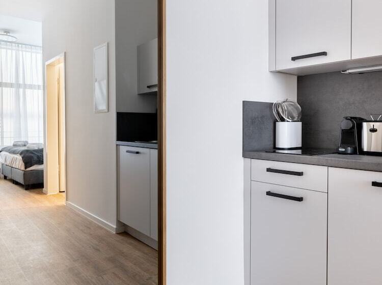 جناح, Limehome Augsburg Annastraße