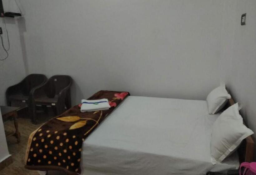 Номер Economy, Staymaker Hotel Raj Ganga