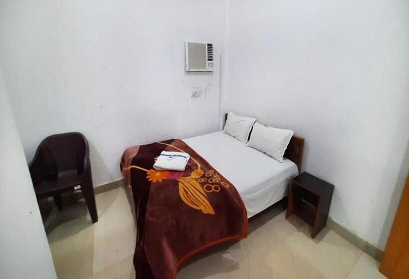 Номер Стандарт, Staymaker Hotel Raj Ganga