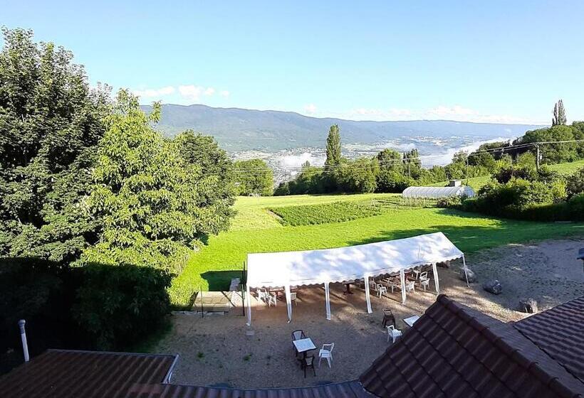 اتاق خانوادگی, Gite Auberge Edelweiss