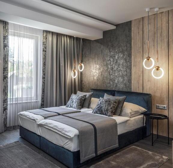 高级大房间, Bestseller