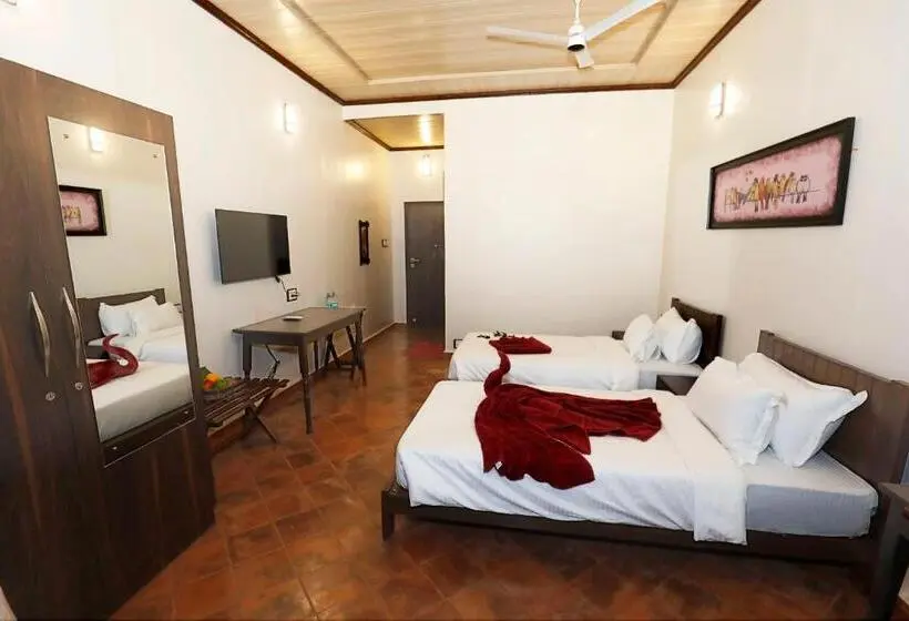 スーペリアールーム, Chira Meadows Ecoresort, Dapoli
