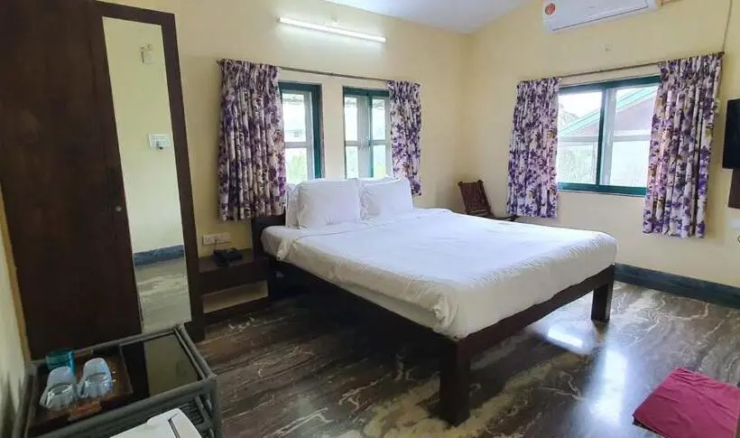 デラックスルーム, Chira Meadows Ecoresort, Dapoli