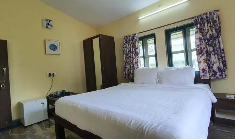 デラックスルーム, Chira Meadows Ecoresort, Dapoli