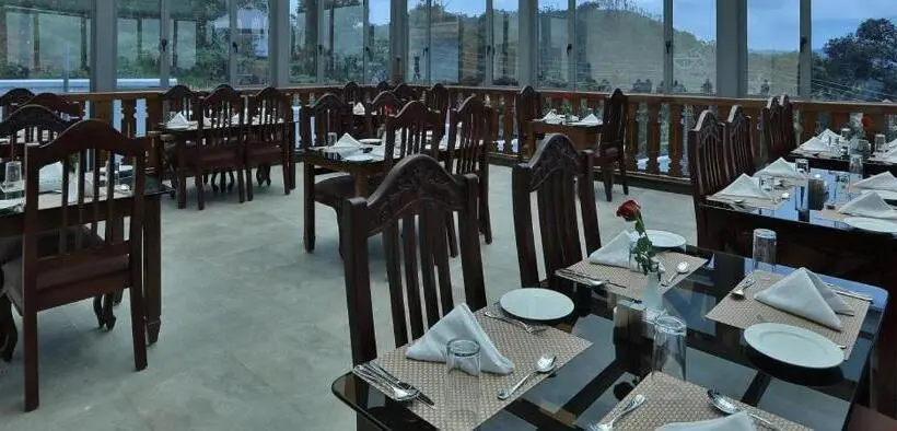 デラックスルーム, Lemongrass Inn Munnar
