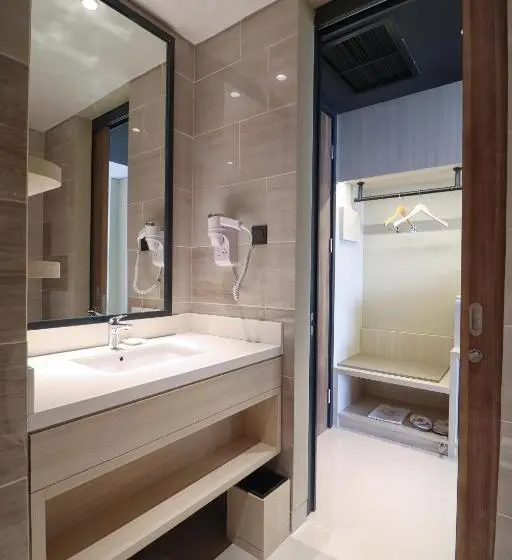 デラックストリプルルーム, Prime Park Hotel & Convention Lombok