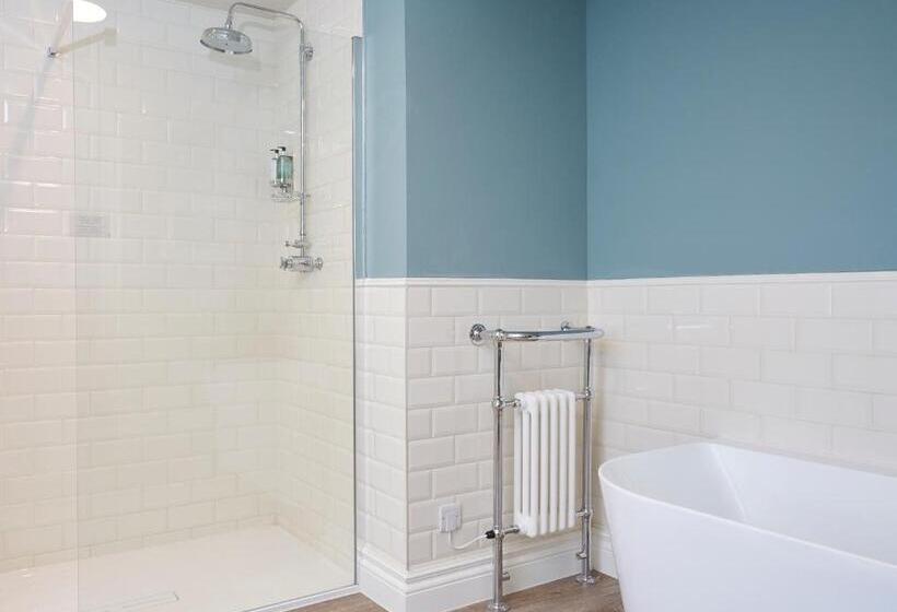 חדר סופריור, Riverside Inn By Chef & Brewer Collection