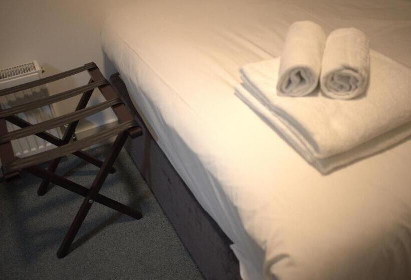 חדר בסיסי, The Wellington Hotel Birmingham   Breakfast Included, Near O2 Academy & City Centre