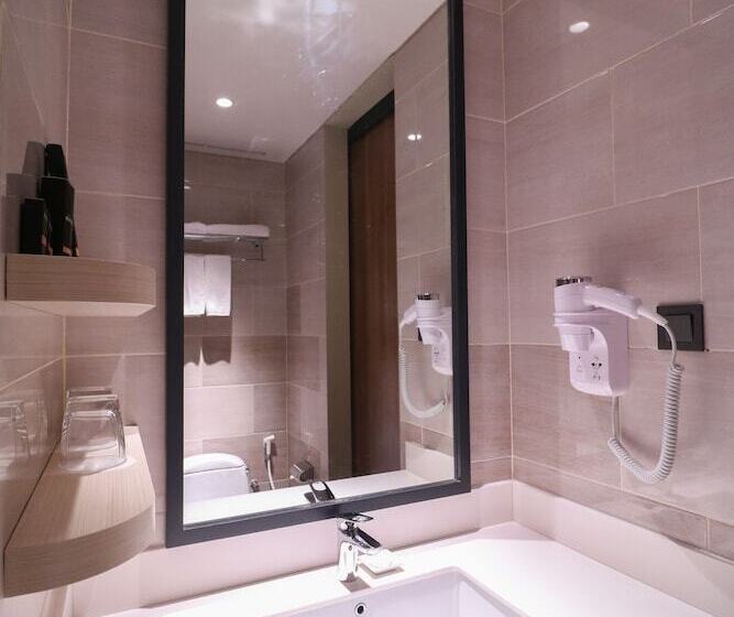 Номер Deluxe, Prime Park Hotel & Convention Lombok