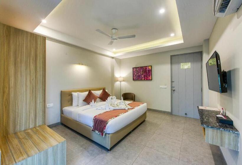 Deluxe-huone, Rosastays Gurugram Sec 31