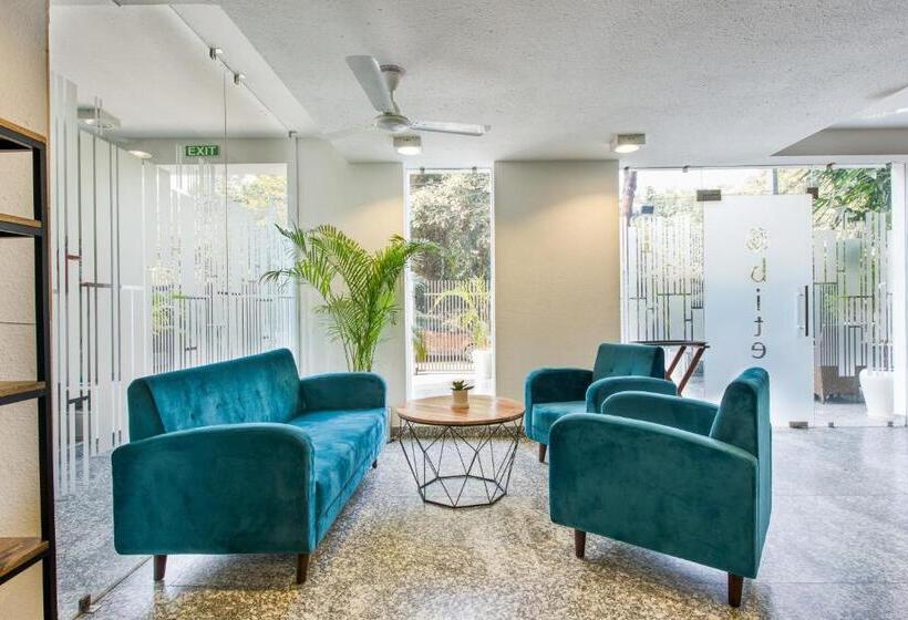 Deluxe-huone, Rosastays Gurugram Sec 31