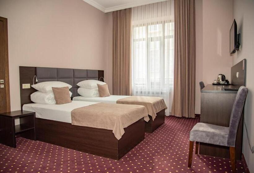 اتاق استاندارد, T&s Apart