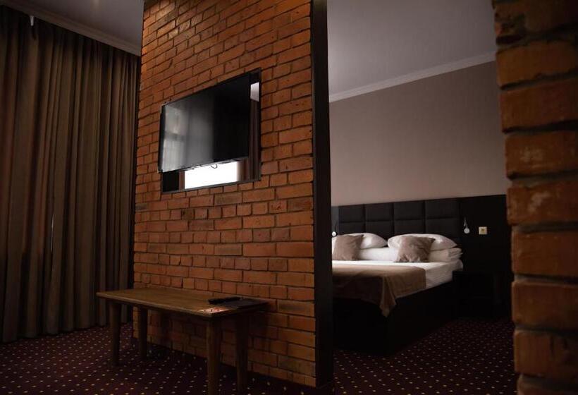 سوییت, T&s Apart