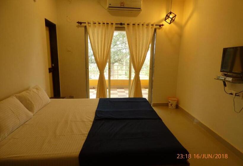 חדר דלוקס עם מרפסת, Pinacle Inn