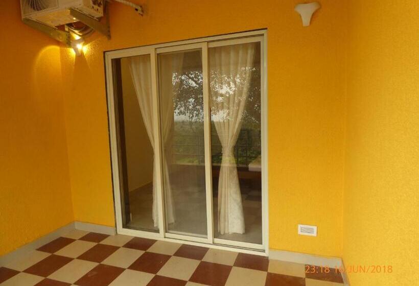 חדר דלוקס עם מרפסת, Pinacle Inn