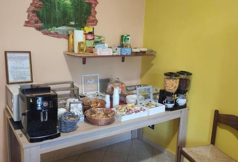 חדר דלוקס עם מרפסת, Complesso Turistico Aurora   Camere B&b