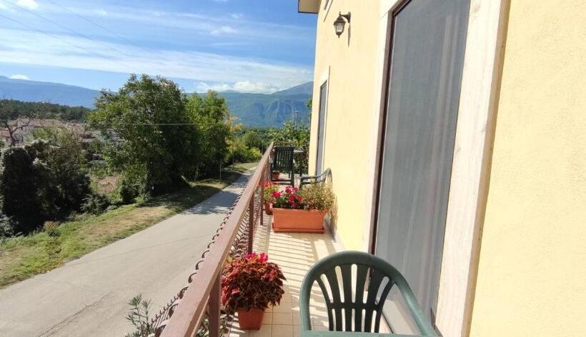 חדר דלוקס עם מרפסת, Complesso Turistico Aurora   Camere B&b