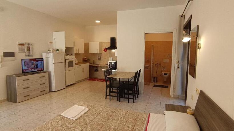 חדר סטודיו סטנדרד, Complesso Turistico Aurora   Camere B&b