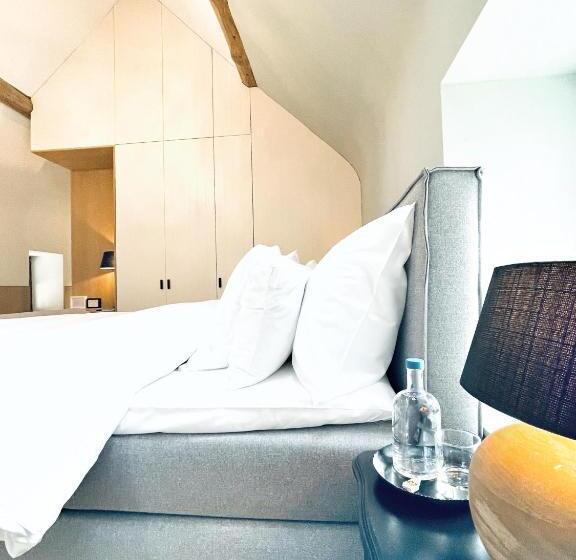 Quarto Deluxe, Winning De Zwaen
