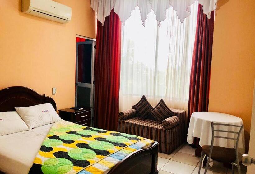 חדר סופריור יחיד, D Orland