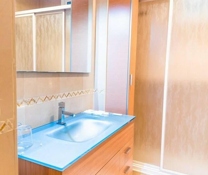 اتاق سوپریور, Triana Luxury Home