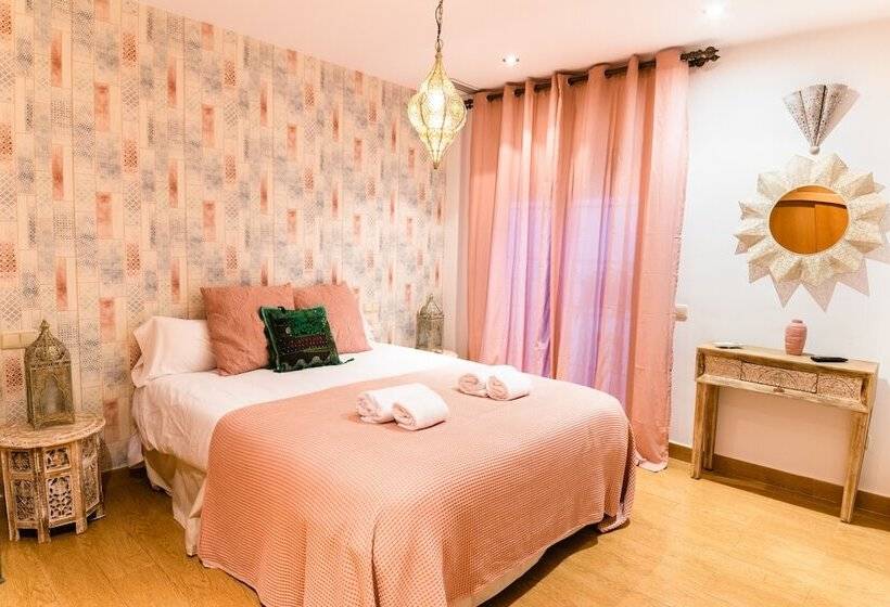 اتاق سوپریور, Triana Luxury Home