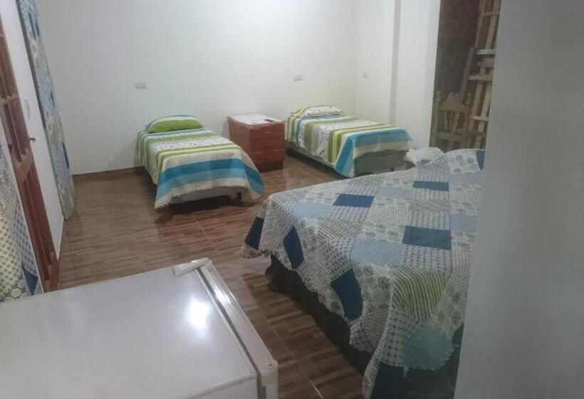 Habitación Cuádruple Clásica, Alojamiento De La Abu