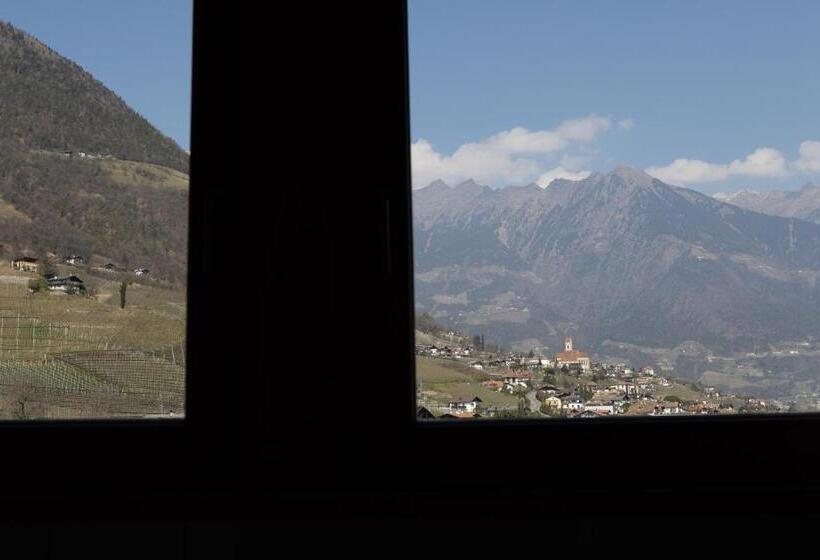 דירת חדר נוף לגינה, Residence Margreth