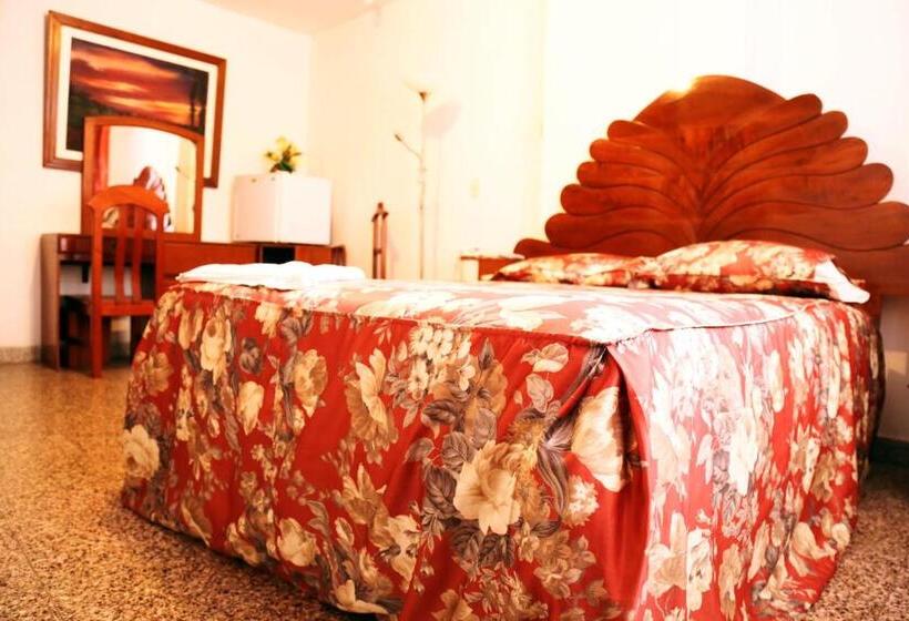 스탠다드 룸, Sol Del Oriente Iquitos