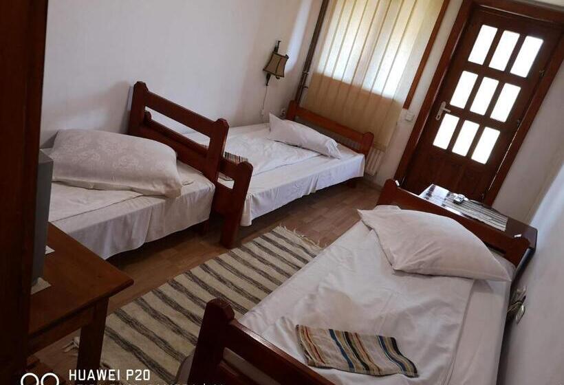 Трехместный Номер Классика, Betty Panzio