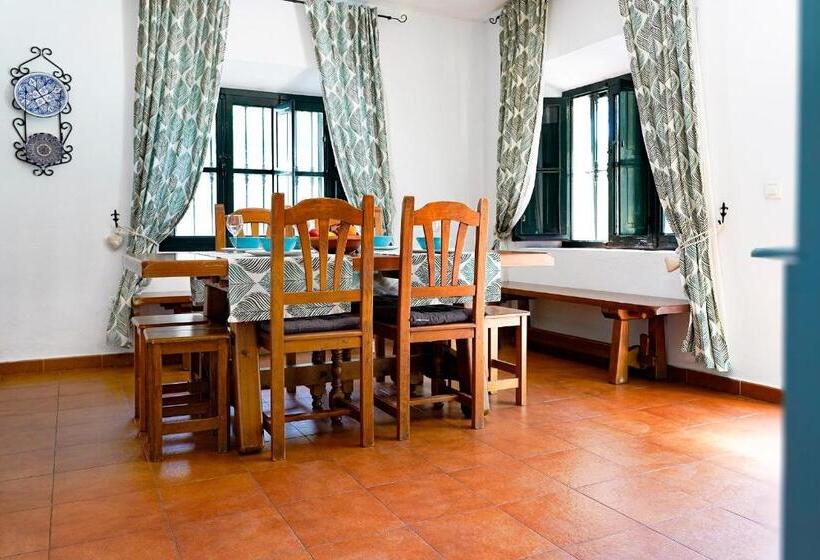 Вилла 4 Спальни, Complejo Rural Huerta Grande