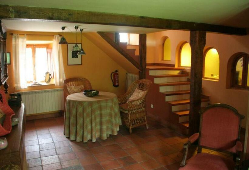 Family Suite, El Canto Del Gallo