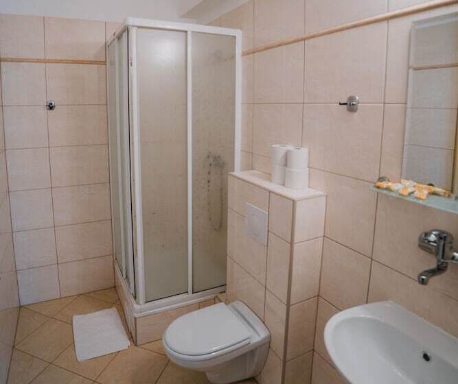 스탠다드 싱글 룸, Belami