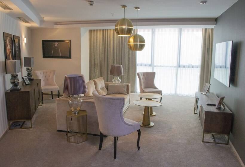 سوییت, Holiday Inn Trnava, An Ihg