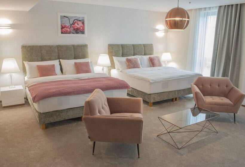 سوییت, Holiday Inn Trnava, An Ihg