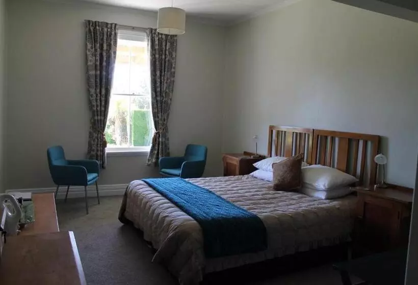 اتاق استاندارد با چشم‌انداز دریاچه, Murrells Grand View House