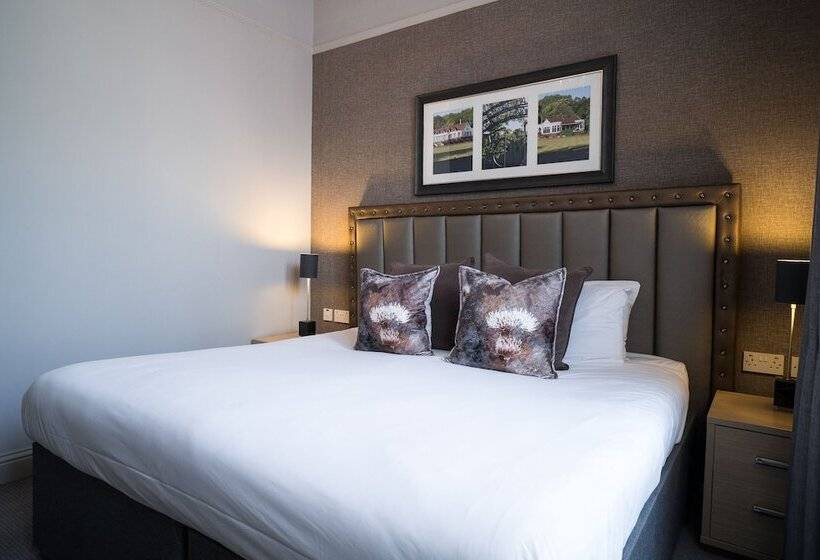 חדר קלאסי, Number 10