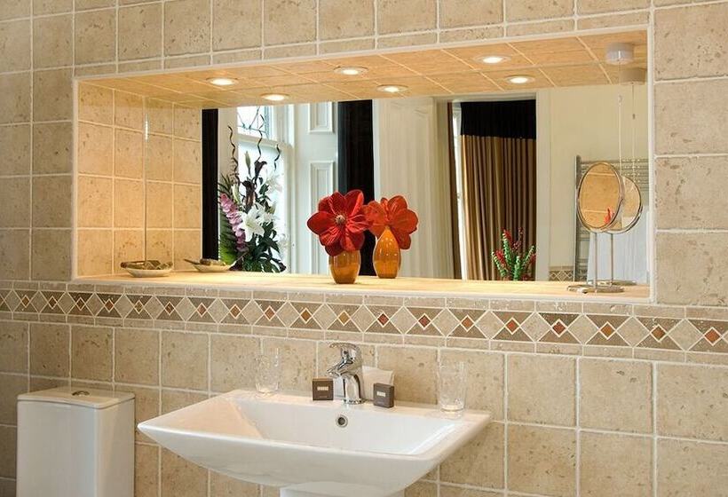 חדר קלאסי, Number 10