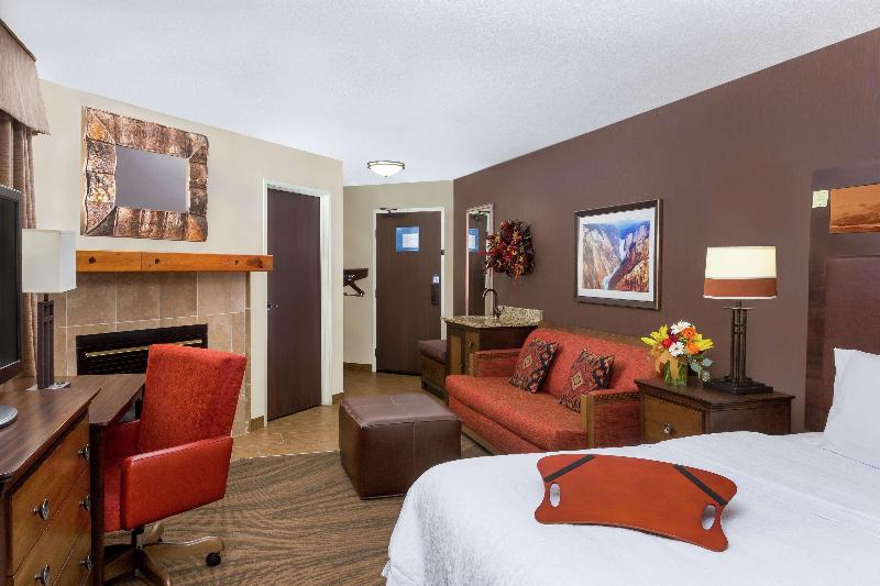 חדר קלאב, Number 10