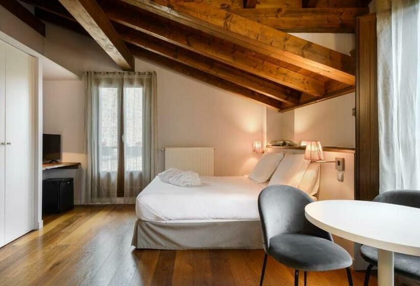 수피리어 룸, Rural Iribarnia