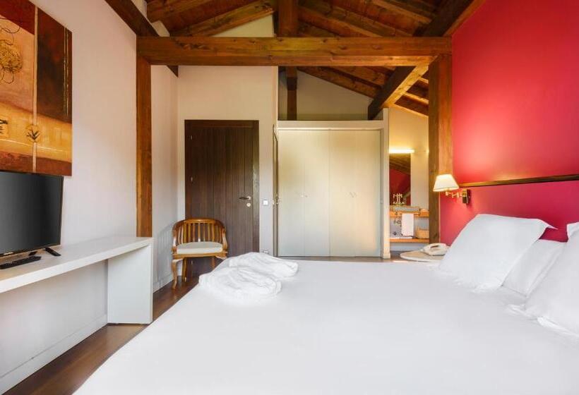 스위트, Rural Iribarnia