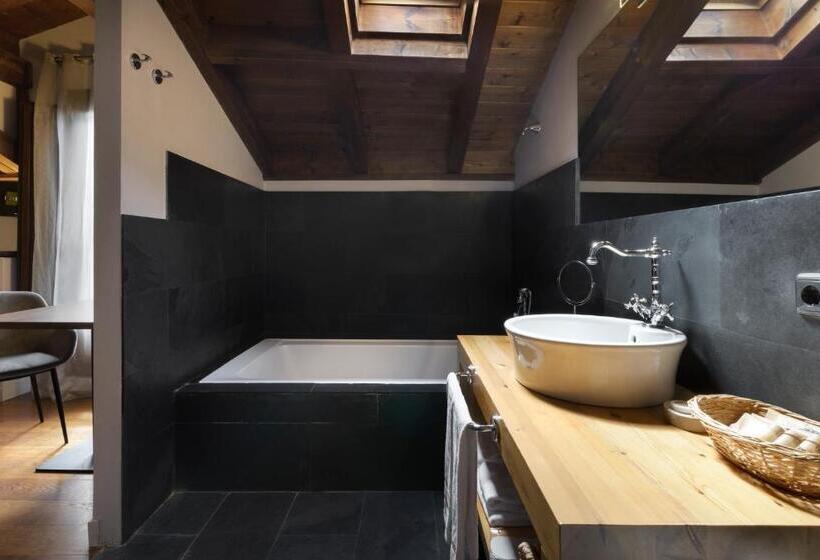 주니어 스위트, Rural Iribarnia