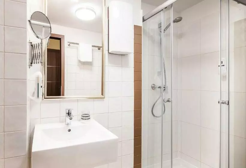 اتاق استاندارد یک نفره, Schroeders City Style