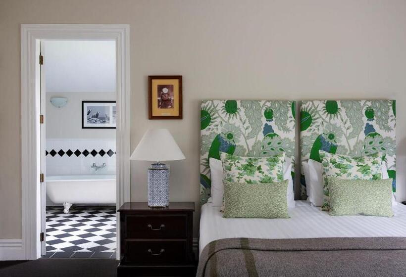 סוויטה, The Martinborough