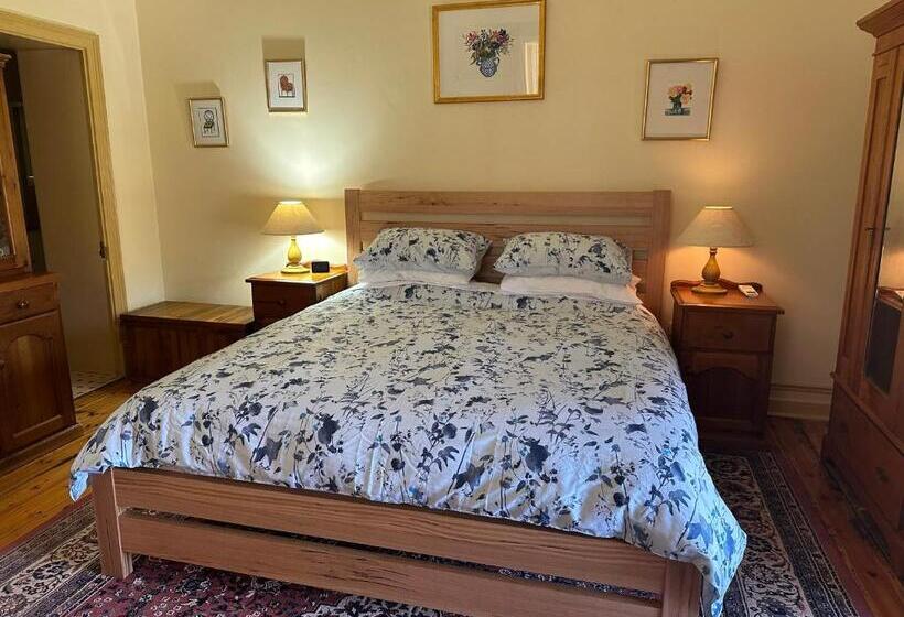 استودیوی استاندارد, Robe House Heritage Accommodation