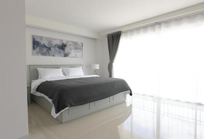 バルコニー付きデラックスルーム, Tonkla Boutique