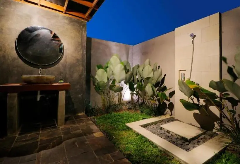 اتاق استاندارد با چشم‌انداز استخر, Bingin Lodge Uluwatu