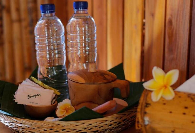 豪华房间, The Tamban Jukung