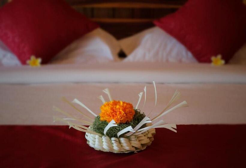 豪华房间, The Tamban Jukung