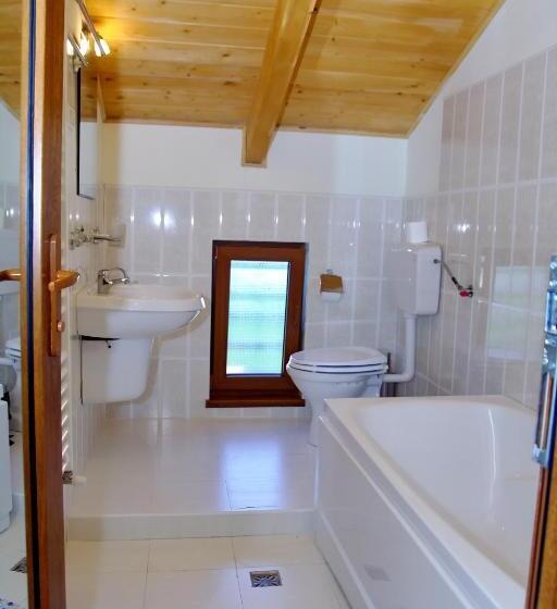 套房, Pensiunea Pestisorul